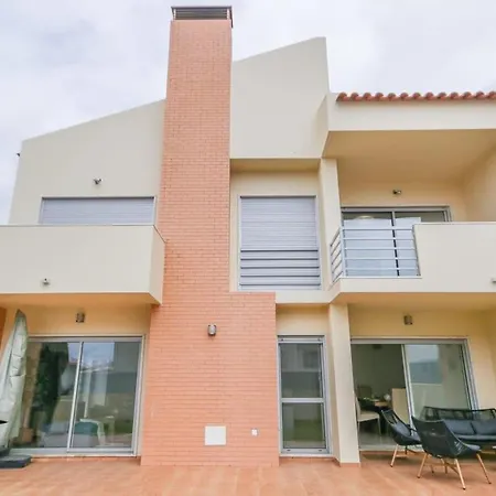 Villa Admiral House