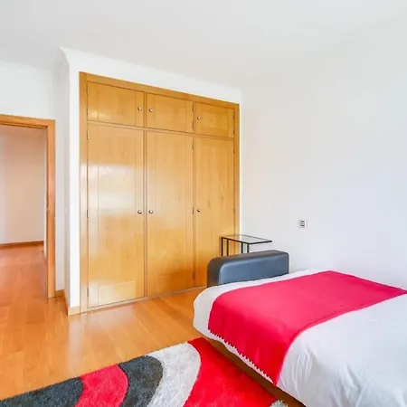 Admiral House Villa *