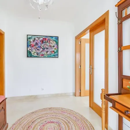 Villa Admiral House
