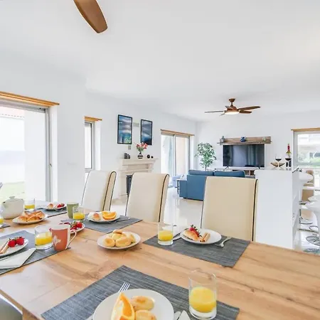 Admiral House * Estoril